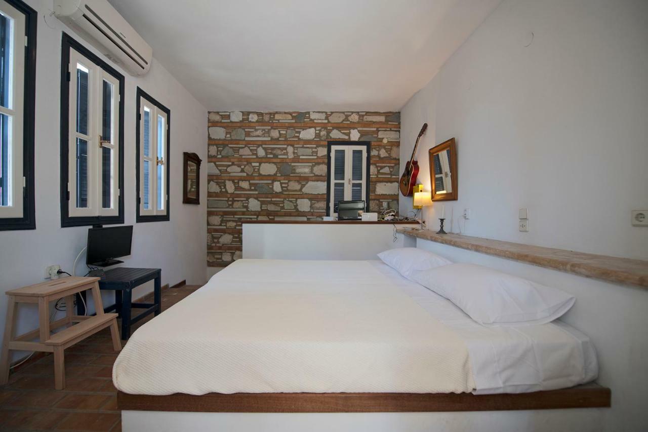 Aparthotel Blue Dawn Kalymnos Myrties Exterior foto